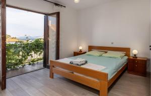 4 Bedroom Awesome Apartment In Sveti Juraj 