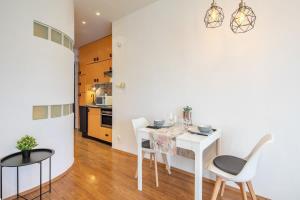 Vintage romantic home for couples on Buda hills