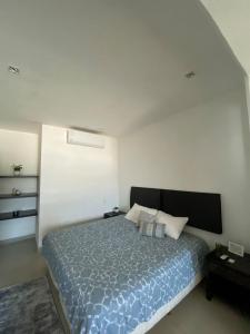 Lovely loft with pool in center!