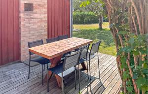 2 Bedroom Stunning Home In Klintehamn