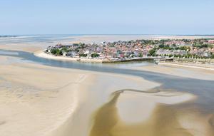 Maisons de vacances Jolie Maison Avec Terrasse : photos des chambres