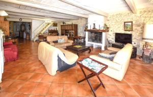 Maisons de vacances Maison Avec Piscine Privee : photos des chambres