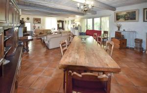Maisons de vacances Maison Avec Piscine Privee : Maison de Vacances 4 Chambres