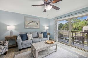 Forest Beach Villa - 2 BDR for 6