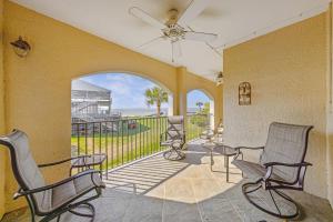 Oceanside Stay - On 18th Hole Near Harbortown