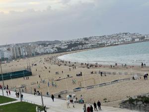 Appartement 3 chambre à panorama bay corniche city centre