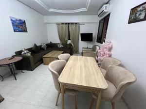 Appartement 3 chambre à panorama bay corniche city centre