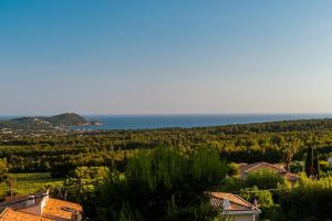 Villas Villa Rozie, superbe vues mer et colline : photos des chambres