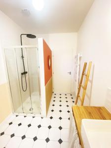 Villas Villa Rozie, superbe vues mer et colline : photos des chambres