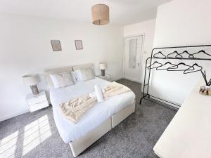 Modern 2-4 Beds - Contractors