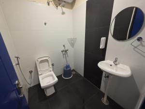 HosteLife Brookfield By De Royale Hotels