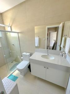 Casa nova com 3 suítes