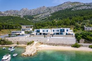 Extravagant Omis Villa 5 Bedrooms Villa Chazaret Frontline Location