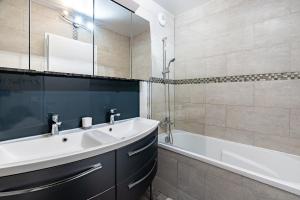 Appartements Appartement 4 chambres neuf avec terrasse Residence calme Cergy : photos des chambres