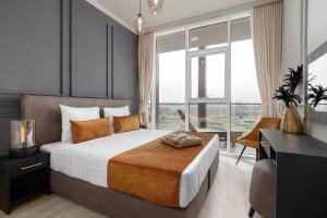 BLVD - Upgraded Highrise Suites