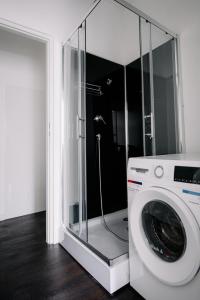 Piotrkowska 50 & Narutowicza Five-Room Elite Enclave - New Listing