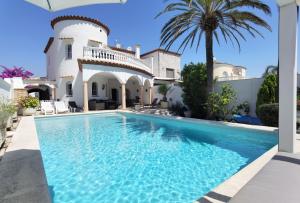 LEON INMO Villa Carla - 12209