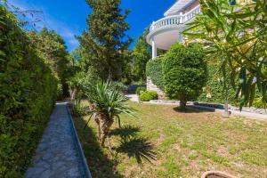 One-Bedroom Apartment in Crikvenica IX