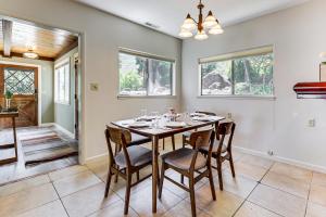 Dock, Slip and Launch Waterfront Home on Clear Lake