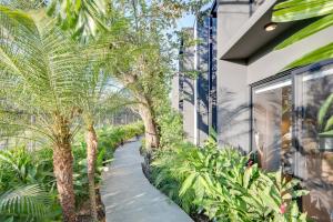 The Bungalows Flamingo - 10 Unit Boutique Hotel