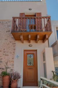 To Spitaki Traditional Stay on Rodia Village Square