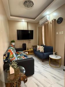 A Suburban Haven, top floor unit with Balcony- at Camarin Caloocan City!!