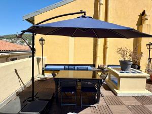 Port 1BR Flat with Terrace