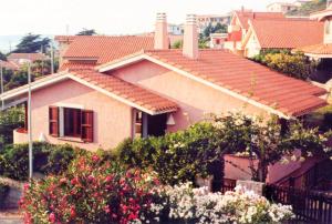 Villa Bouganvillea
