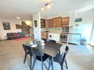 Residenza La Rocca 1227 - Borgo Castello di Serravalle