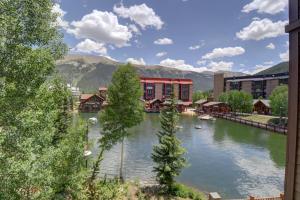 TX204 Taylors Crossing condo