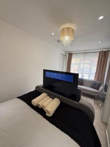 Edinburgh city break room