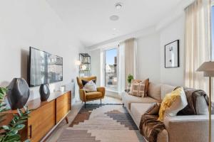 Luxury Apartment - Excellent Location - Free Secure Parking, Self-Check-In, Fast Wifi, Access to Residents-Only Gym, Cinema Room, Games Room and Work Space by Yoko Property