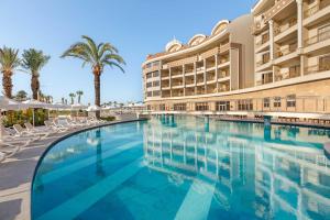 Kirman Belazur Resort & Spa