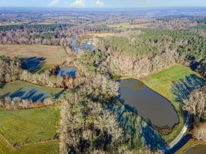 Maisons de vacances Cottage in Bourgnac with Whirlpool : photos des chambres