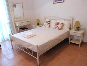 Ioli Apartments Sikinos Greece