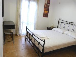 Ioli Apartments Sikinos Greece