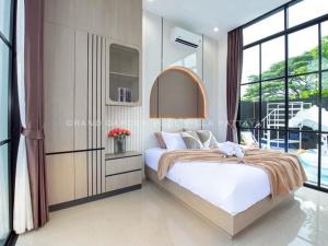 Grand Garden Pool Villa Pattaya