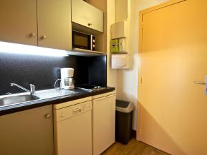 Studio cabine au cœur de la station, pied des pistes - FR-1-549-7