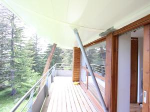 Appartements Appartement confortable proche pistes a Chamrousse 1700, 2 ch, balcon, casier a skis - FR-1-549-135 : photos des chambres