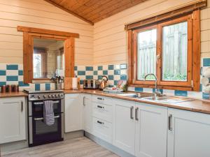 Marros Hill Log Cabin
