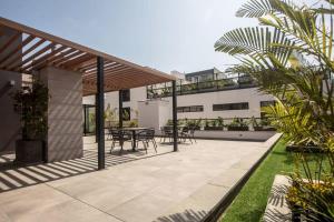 SoHo Suites Miraflores by Wynwood House