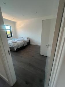 Sunny Gardens London House Retreat - 3hvězdičkové hotely ve městě Hendon