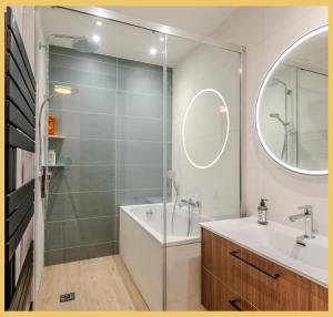 Appartements Chez Aiko I Appartement T3 I Ferney-Voltaire : photos des chambres