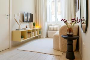 Chic and modern apartment with yard LDEM1-2