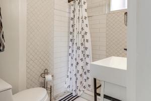 Walkable Apt in York St Historic District