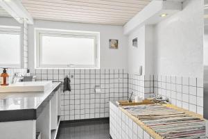 8815-Hvide-Sande-Firklovervej-4-Kaelder