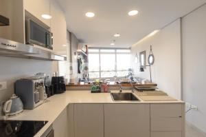 Fully equipped apt close to Paseo La Galeria