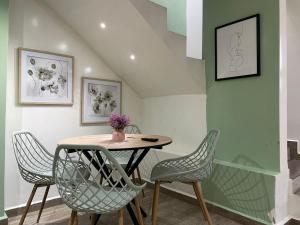 El atenea de 3 alcoba Laurles estadio la 70