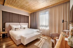 The Log Porto Hotel by Piamonte Hotels