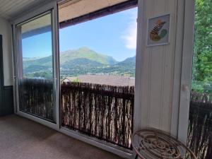 Appartements Charmant T2 avec Loggia vue montagne : photos des chambres